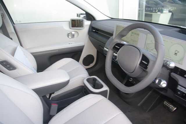 Hyundai IONIQ 5 E (325ps) Namsan Edition 77kWh AWD Atlas White