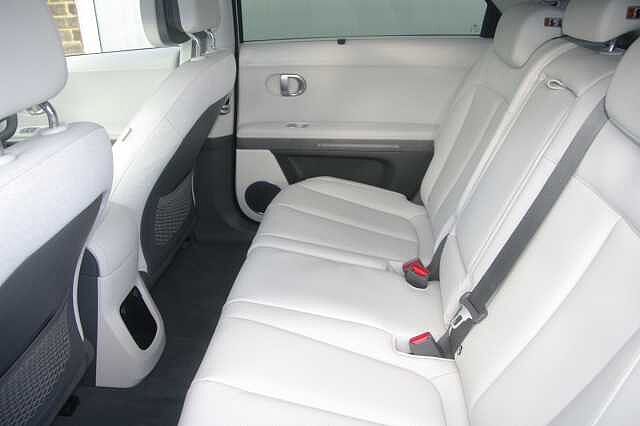 Hyundai IONIQ 5 E (325ps) Namsan Edition 77kWh AWD Atlas White