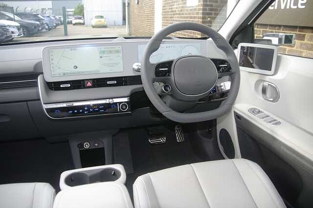 Hyundai IONIQ 5 E (325ps) Namsan Edition 77kWh AWD Atlas White