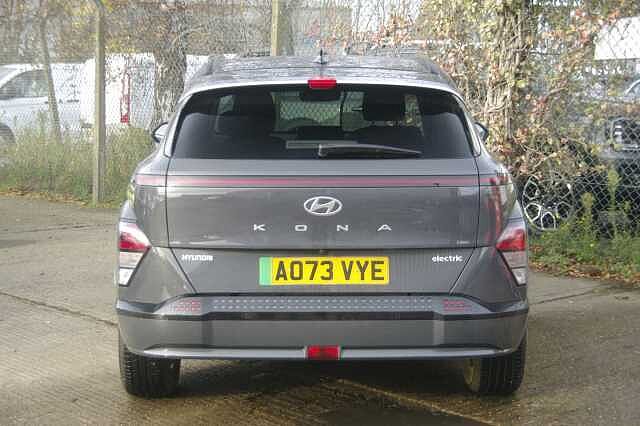 Hyundai KONA ELECTRIC HATCHBACK 160kW Advance 65kWh 5dr Auto Dark Knight