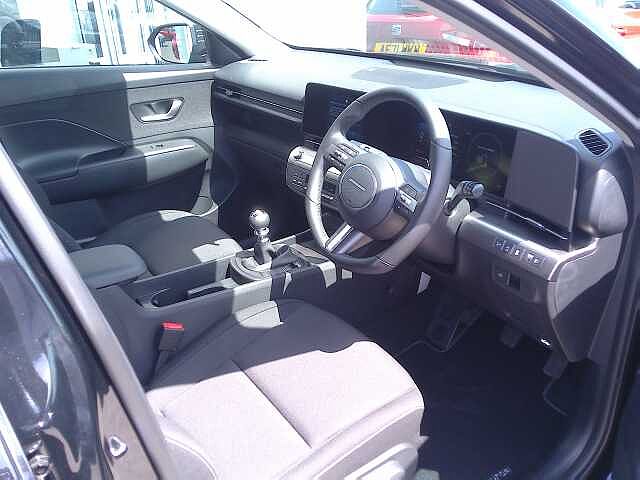 Hyundai KONA 1.0T 100 Advance 5dr Abyss Black