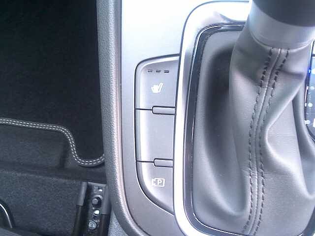 Hyundai KONA 1.6 GDi Hybrid Premium 5dr DCT Cloth