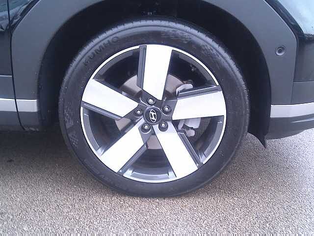 Hyundai SANTA FE 1.6 TGDi Hybrid Ultimate 5dr Auto Abyss Black