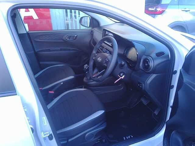 Hyundai i10 1.0 [63] Advance 5dr Auto [Nav]