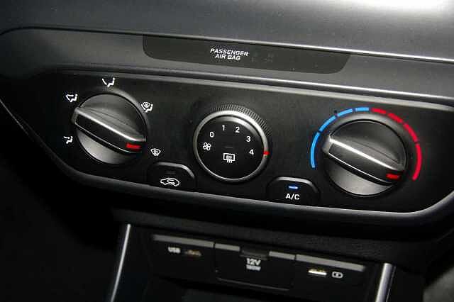 Hyundai i20 1.0 T-GDi 100ps SE Connect 48 Volt Hybrid