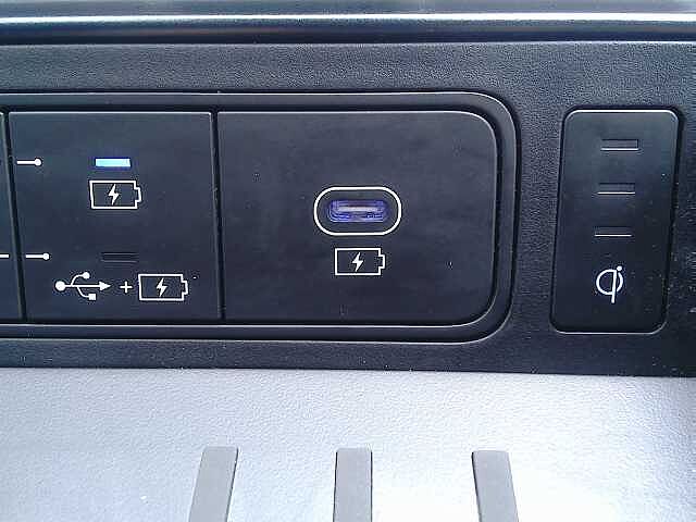 Hyundai SANTA FE 1.6 TGDi Hybrid Calligraphy 5dr 4WD Auto
