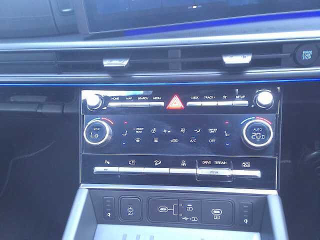 Hyundai SANTA FE 1.6 TGDi Plug-in Hybrid Calligraphy 5dr 4WD Auto