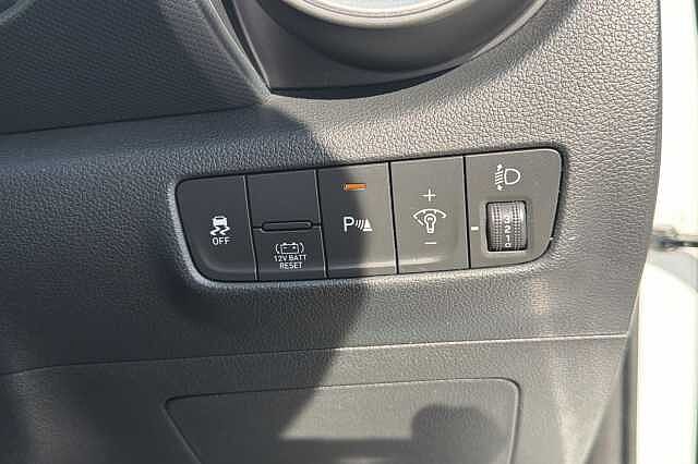Hyundai KONA 1.6 GDi Hybrid Premium 5dr DCT