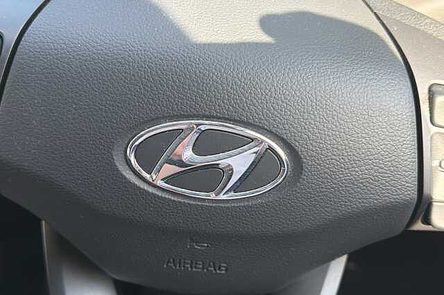 Hyundai KONA 1.6 GDi Hybrid Premium 5dr DCT
