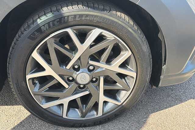 Hyundai KONA 1.6 GDi Hybrid Premium 5dr DCT